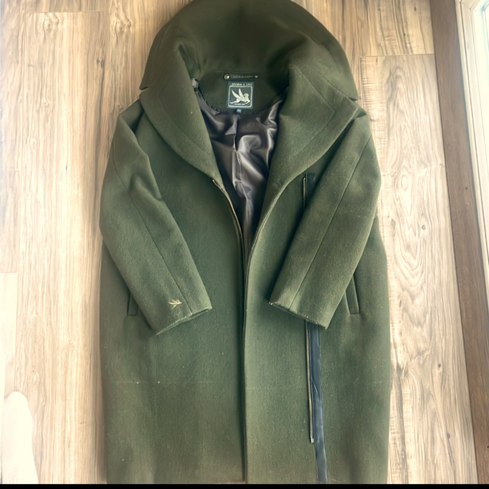 I. Spiewak & Sons Montgomery wool coat. Barely worn. Size M. Army green